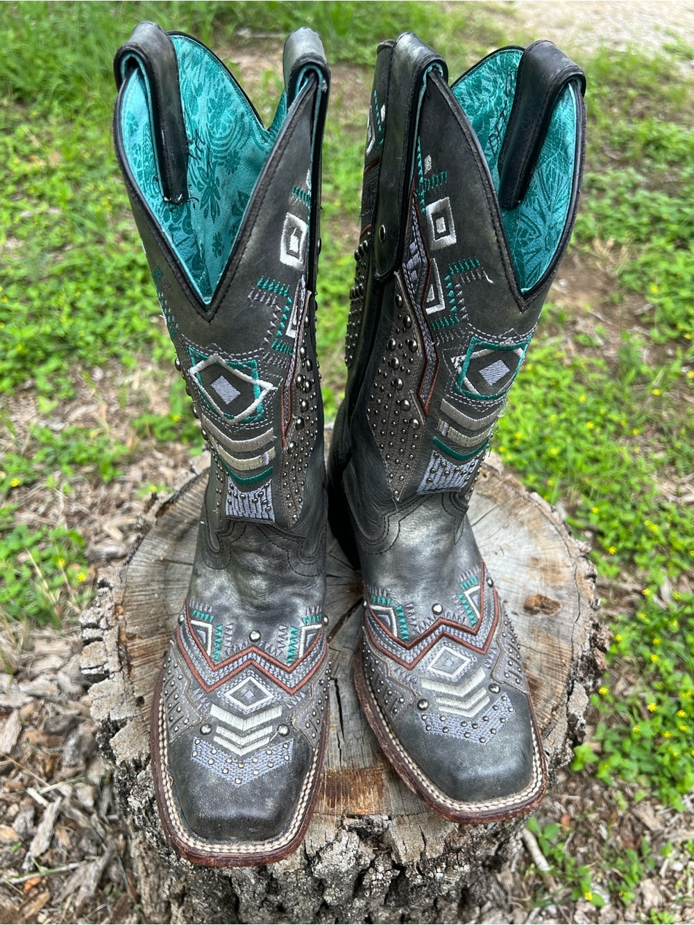 Corral Women's Silver/Gray Western Studded Embroidered Cowboy Boots - Picture 2 of 6